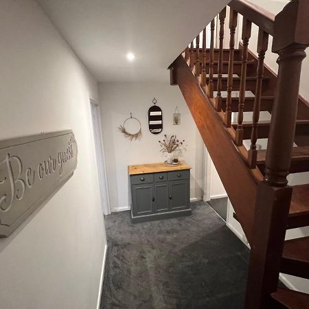 House Sleeps 8. 2Bedrooms & Sofa Beds In Sitting Room Bath Extérieur photo