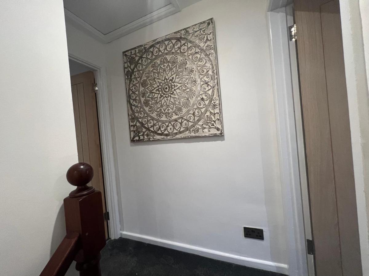 House Sleeps 8. 2Bedrooms & Sofa Beds In Sitting Room Bath Extérieur photo