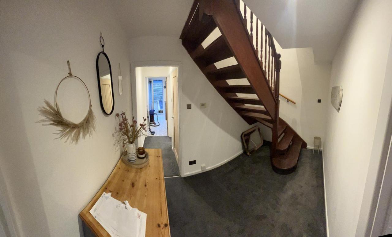 House Sleeps 8. 2Bedrooms & Sofa Beds In Sitting Room Bath Extérieur photo